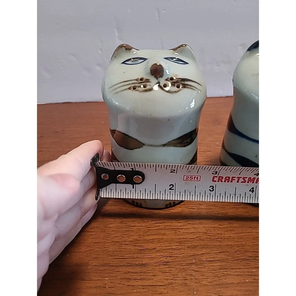 Vintage Takahashi Ceramic Cat Salt and Pepper Shakers‎ Made in Japan